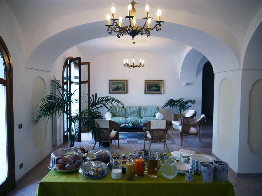 Colle Dell'Ara Bed and Breakfast Positano Exteriör bild