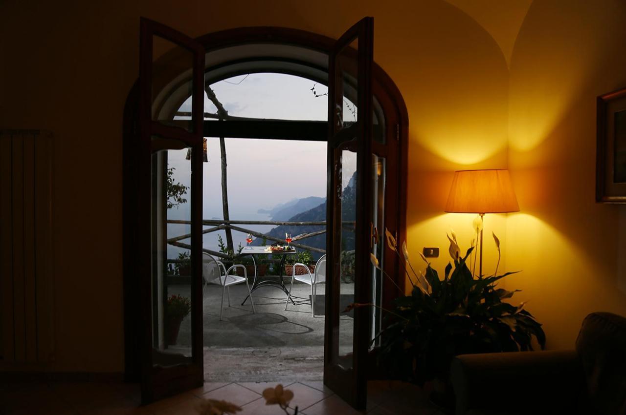 Colle Dell'Ara Bed and Breakfast Positano Exteriör bild